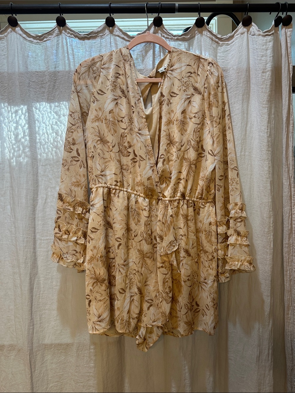 Versona Beige Floral Tie-Neck Blouse